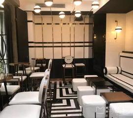 盐城网红冰淇淋店,夏日清凉新宠，甜蜜风暴席卷城池