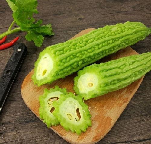 袅袅吃瓜,揭秘娱乐圈的甜蜜与苦涩